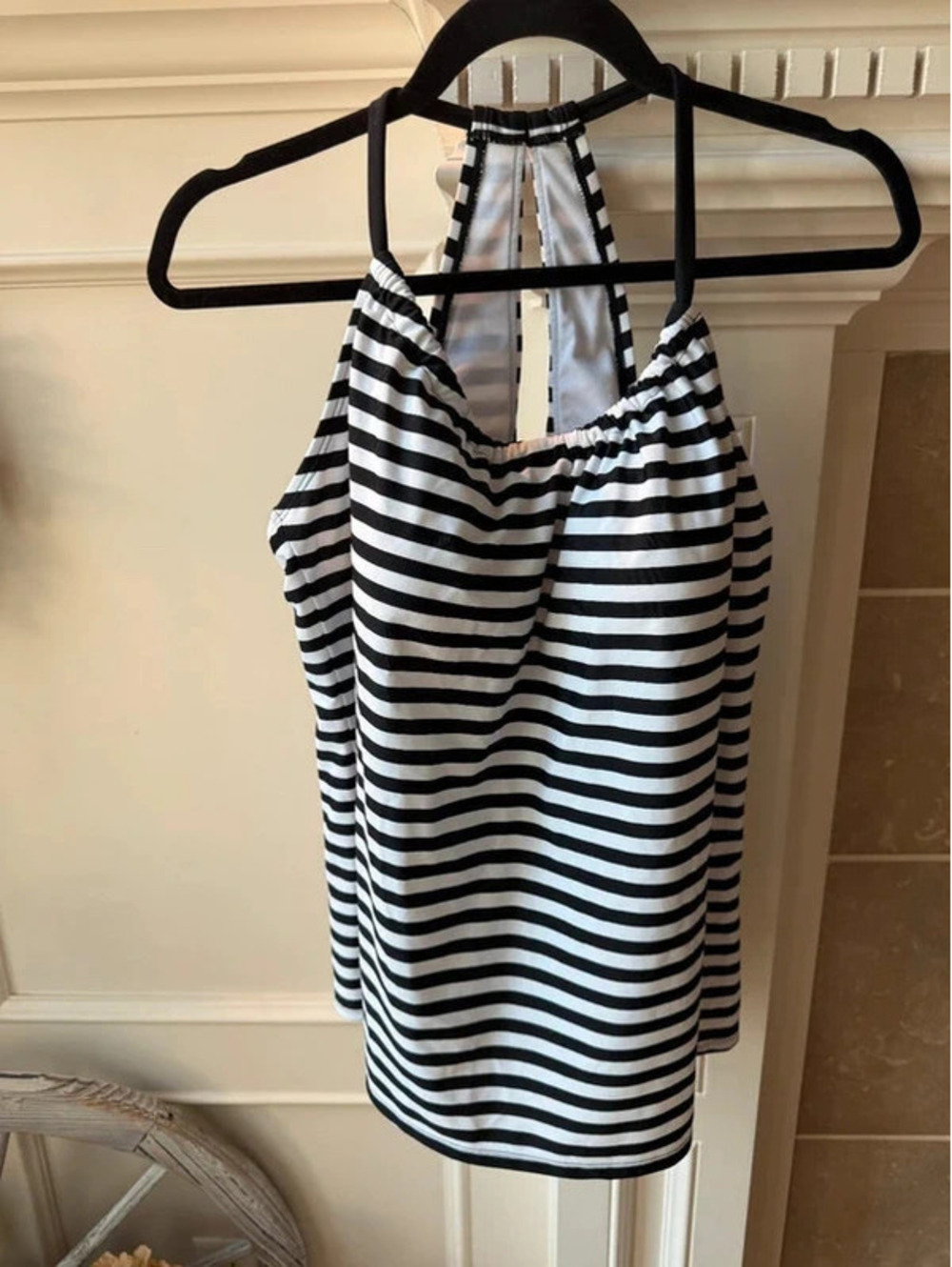 #43 NEW Women's Bathing Suit Top Size XL
